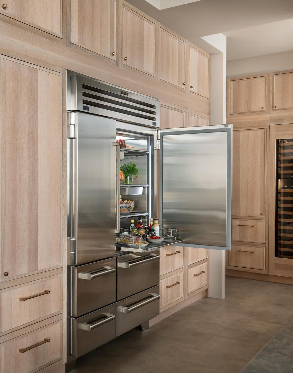 Kitchens with Appliances